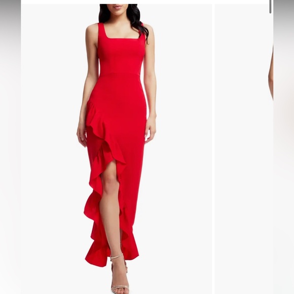 Dress the Population Dresses & Skirts - NWT Dress the Population Charlene Ruffle Gown